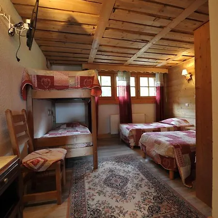 Vendégház L'isalou *